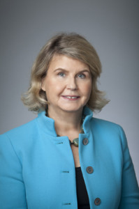 EATING RIGHT: “This is a totally different approach to integrating nutrition, de-stressing, and attitudes toward food,” explains Veronique Cardon, MS, director and facilitator of The CogniDiet program. “It is cognition, de-stressing, healthy nutrition, and exercise. People will feel so much better.”