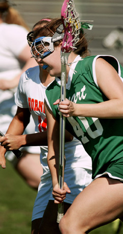 GOING TO THE WELL: Stuart Country Day School lacrosse player Amy Hallowell heads to goal in action last spring. Senior star Hallowell will be a catalyst this spring for the Tartans as they look to improve on the 4-10 record they posted last spring. Stuart is slated to start the 2014 season by playing at Princeton Day School on April 1 and at Pennington on April 3 before hosting the George School (Pa.) on April 5.(Photo by Frank Wojciechowski)