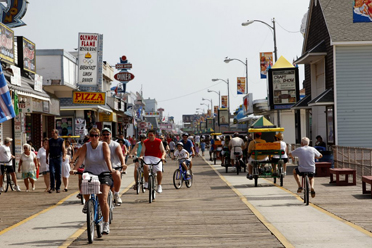 CARNIVAL ATMOSPHERE: For an authentic New Jersey Shore experience, the Wildwood Boardwalk is hard to beat. This popular summer destination makes the top five list for boardwalk eateries according to the online food and drink website, The Daily Meal (www.thedailymeal.com). Their report on the “Best Boardwalks for Food in America” includes seven in New Jersey.