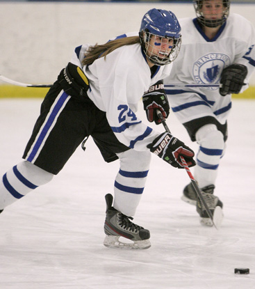 SPECIAL K: Princeton Day School girls’ hockey star Kristi ­Serafin heads up ice in a game last season. PDS will be relying on skilled sophomore defenseman Serafin to be a force on the blue line this winter. The Panthers get regular season action underway this week by hosting Summit on December 2 before playing at the Hill School (Pa.) on December 3 and hosting Pingry on December 5.(Photo by Frank Wojciechowski)