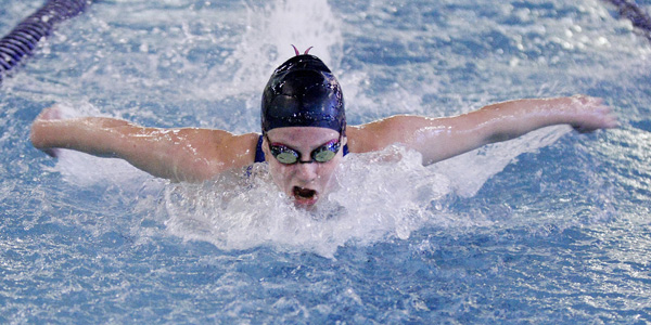 girls 200 fly Madeleine Deardorff