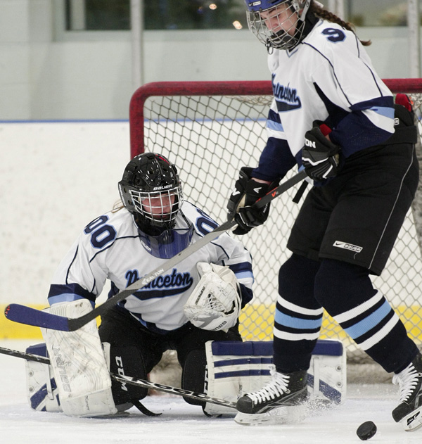 l-r Goalie #00 and #9