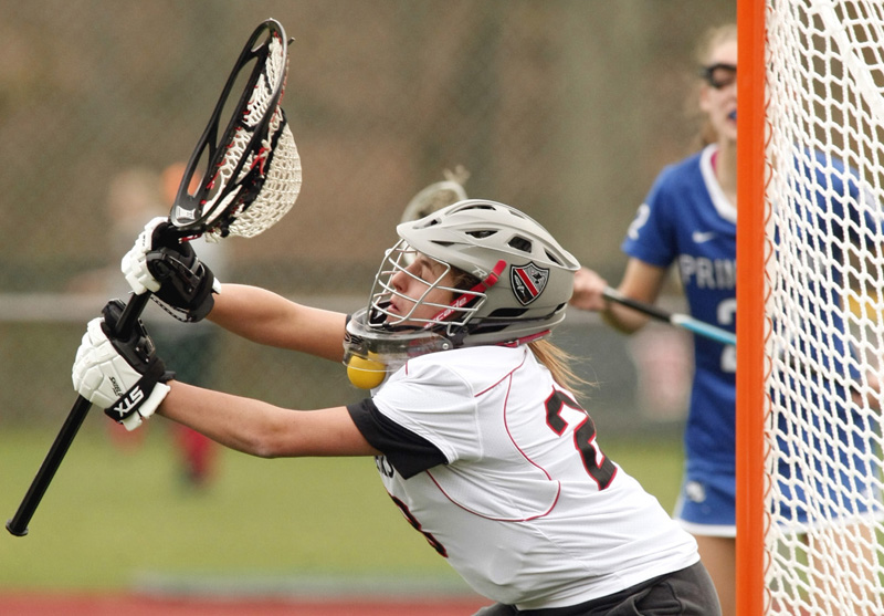 Hun goalie (note ball under chin)